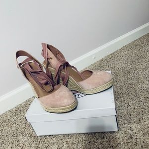 NEW Steve Madden Suede Pink Nude Espadrille
